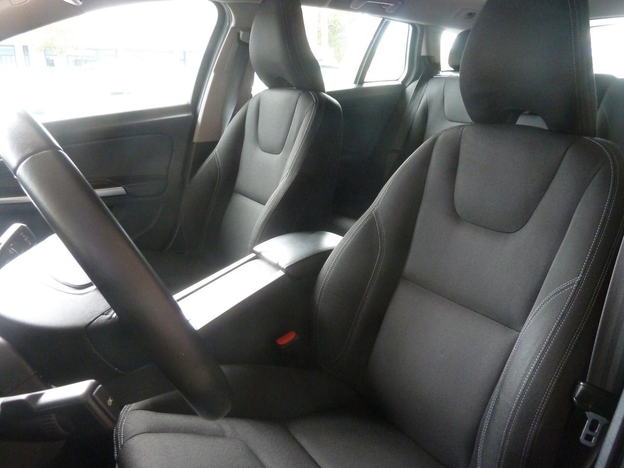 Volvo V60 D3 Geartronic Summum EURO 6