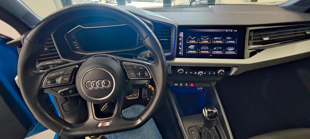 Audi A1 SPB 40 TFSI S tronic line edition