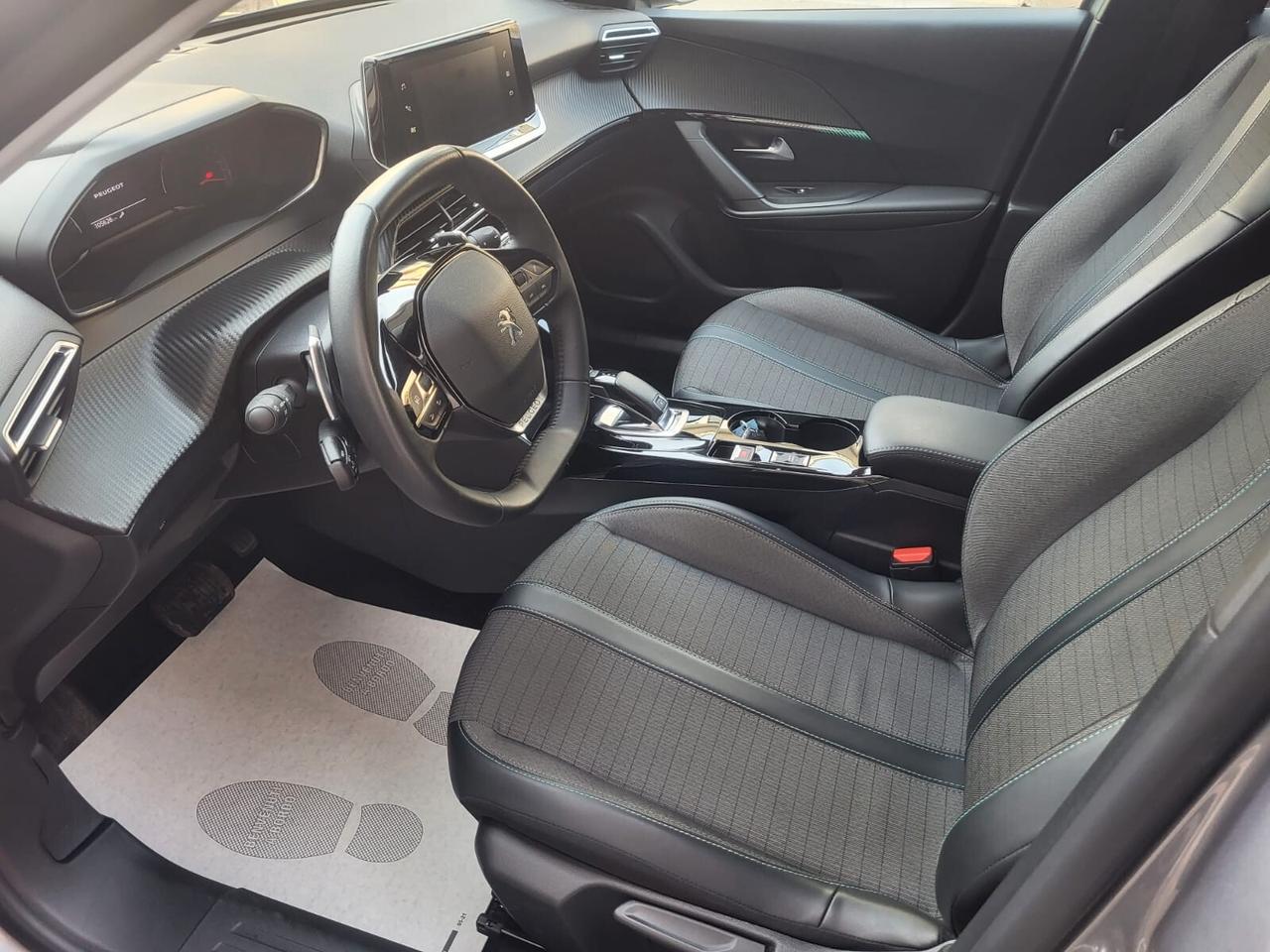 Peugeot 2008 HDi 130 EAT8 Allure+Led+Cerchi 17...