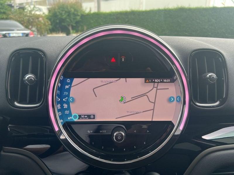 MINI Countryman Cooper D Essential automatica