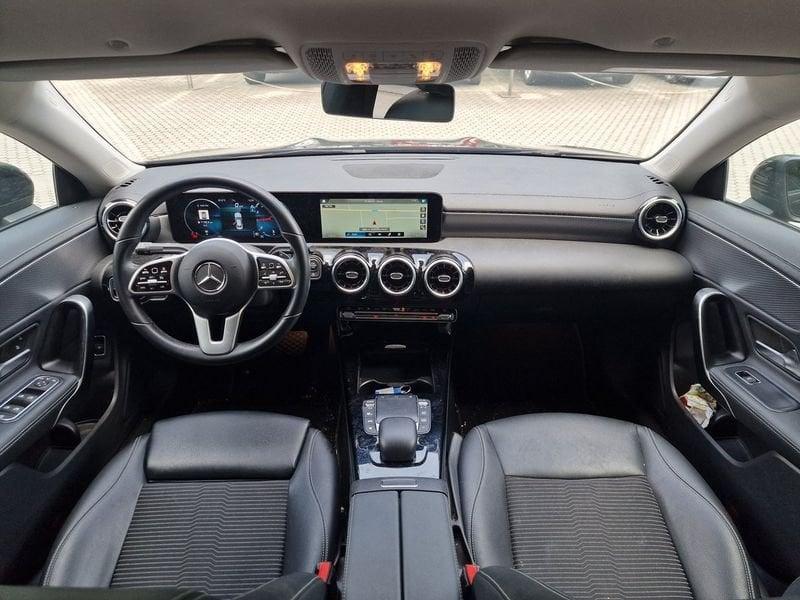Mercedes-Benz CLA 180 Automatic Premium