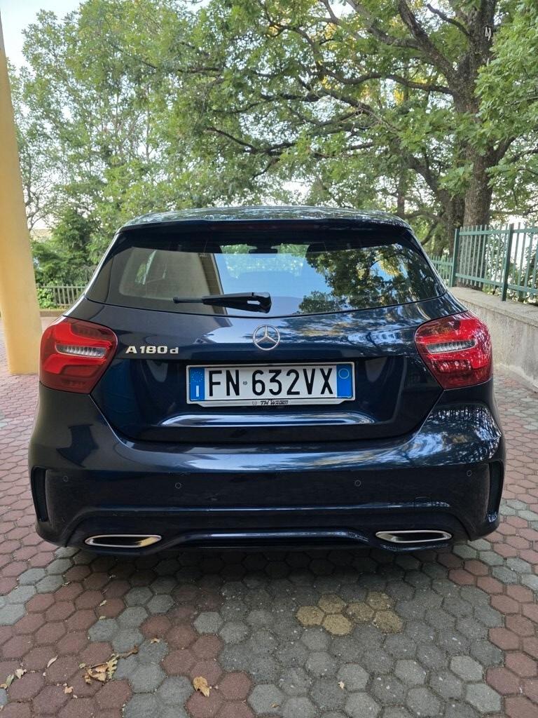 Mercedes-benz A 180 d Premium AMG