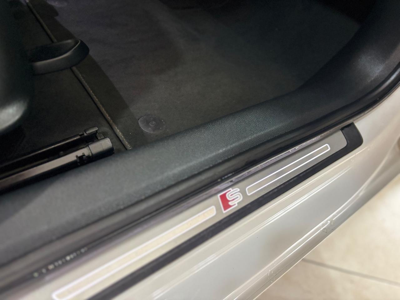 Audi A4 Avant 2.0 TDI 150 CV S LINE X 2 VIRTUAL MATRIX PERMUTE FINANZIAMENTI