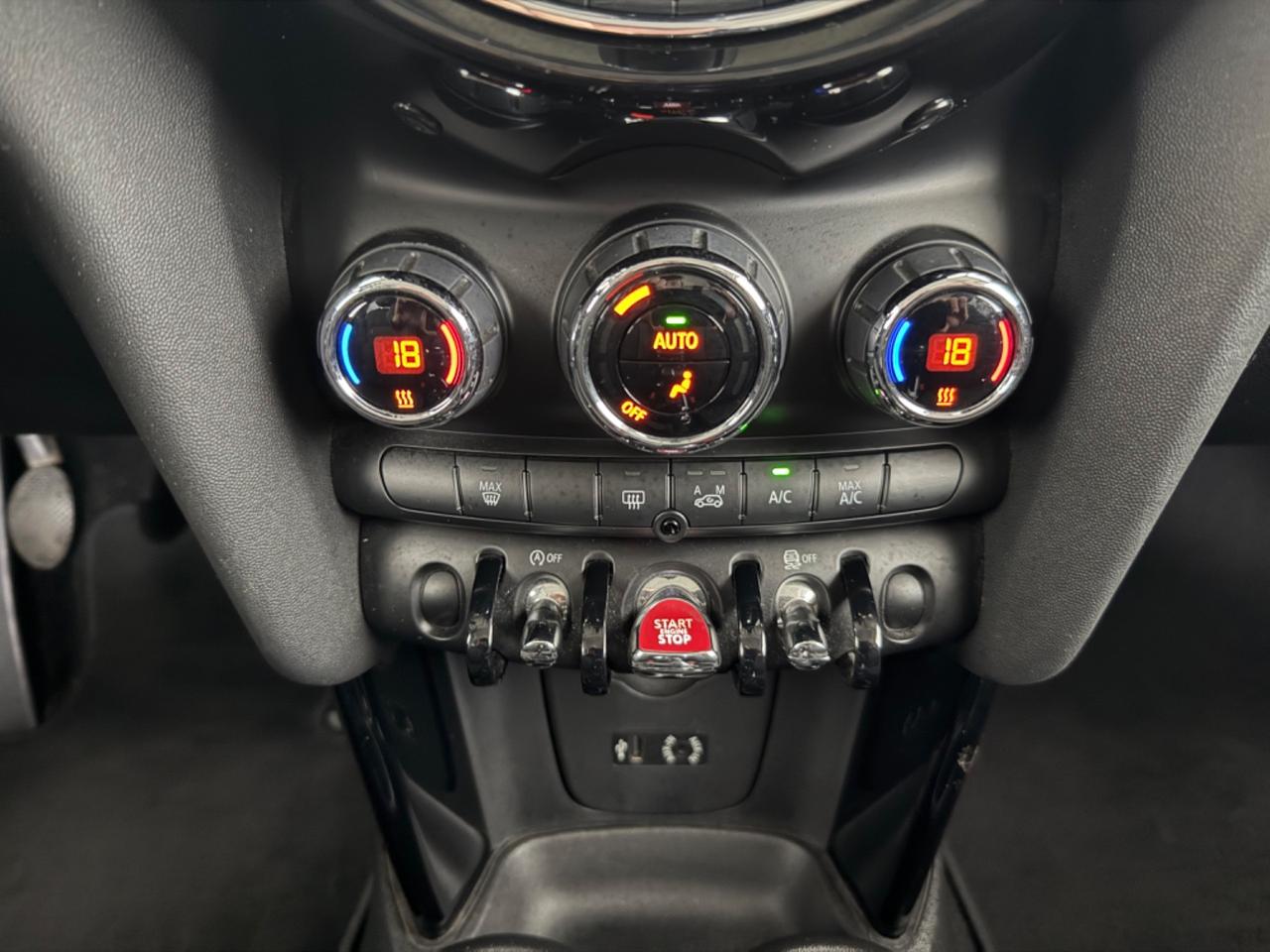 Mini 1.5 Cooper D 5 porte