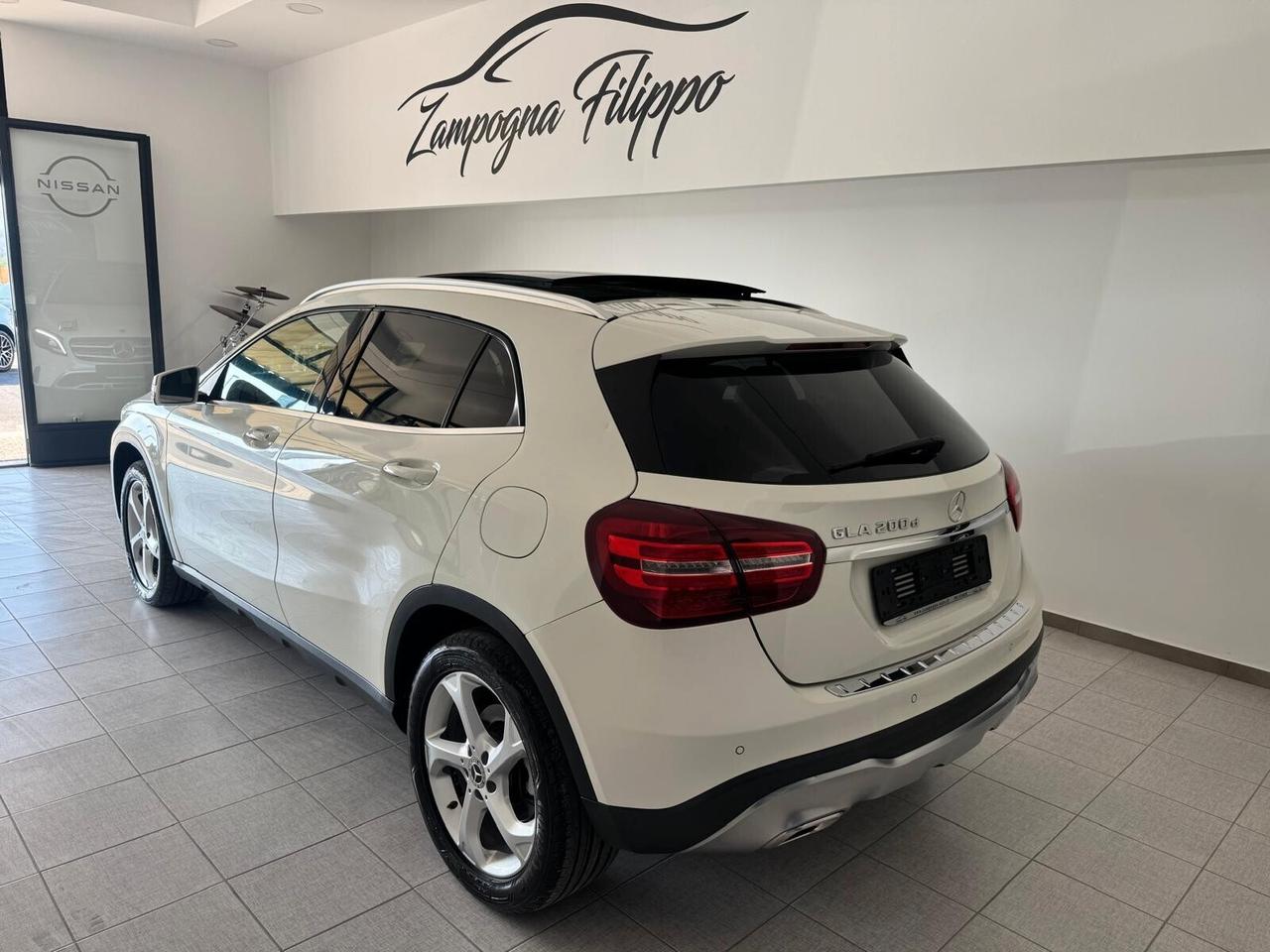Mercedes-benz GLA 200 d Sport TETTO - 2017
