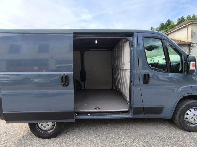 PEUGEOT Boxer 328 2.2 BlueHDi 120 S&S PC-TN Furgone