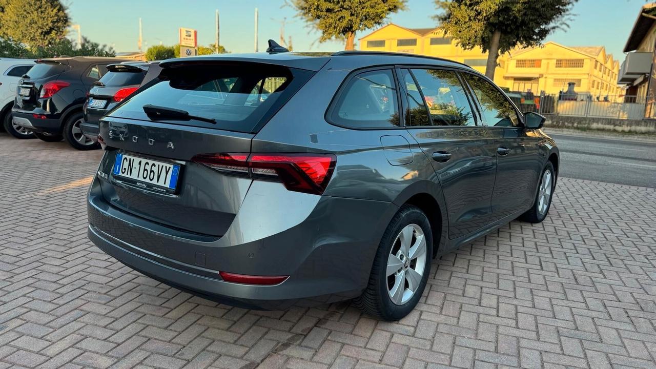 Skoda Octavia 2.0 TDI EVO SCR DSG Wagon Executive
