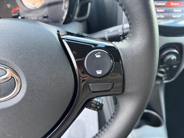 TOYOTA Aygo CONNECT 1.0 VVT-i 5 P X-BUSINESS *SERVICE TOYOTA*