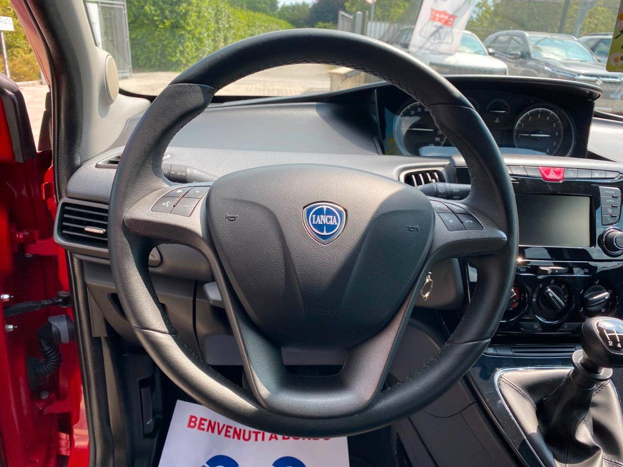 Lancia Ypsilon 5 Porte Ypsilon 1.2 Silver 69cv