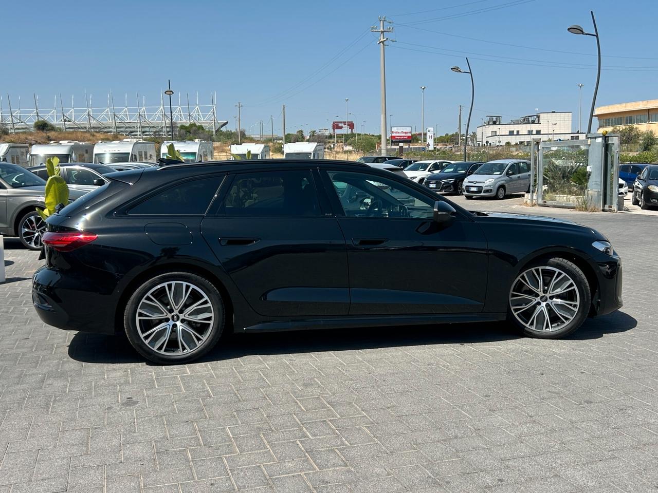 Audi A5 Avant 2.0 tdi 204cv mhev+ S line edt quattro s-tronic KM 0