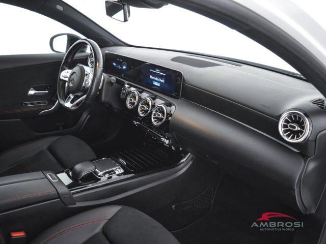 MERCEDES-BENZ A 220 220 d Automatic Premium