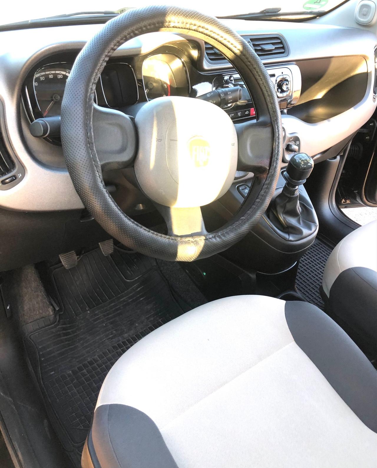 Fiat Panda lounge 1.2/ 51kw 69cv GPL