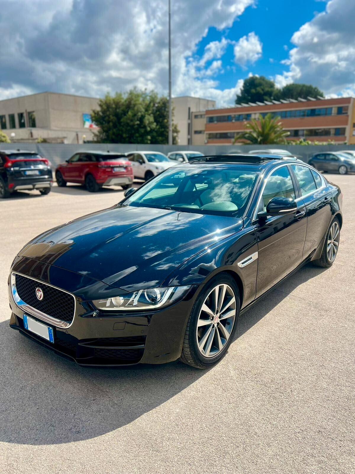 Jaguar XE 2.0 D Turbo 180CV aut. Prestige