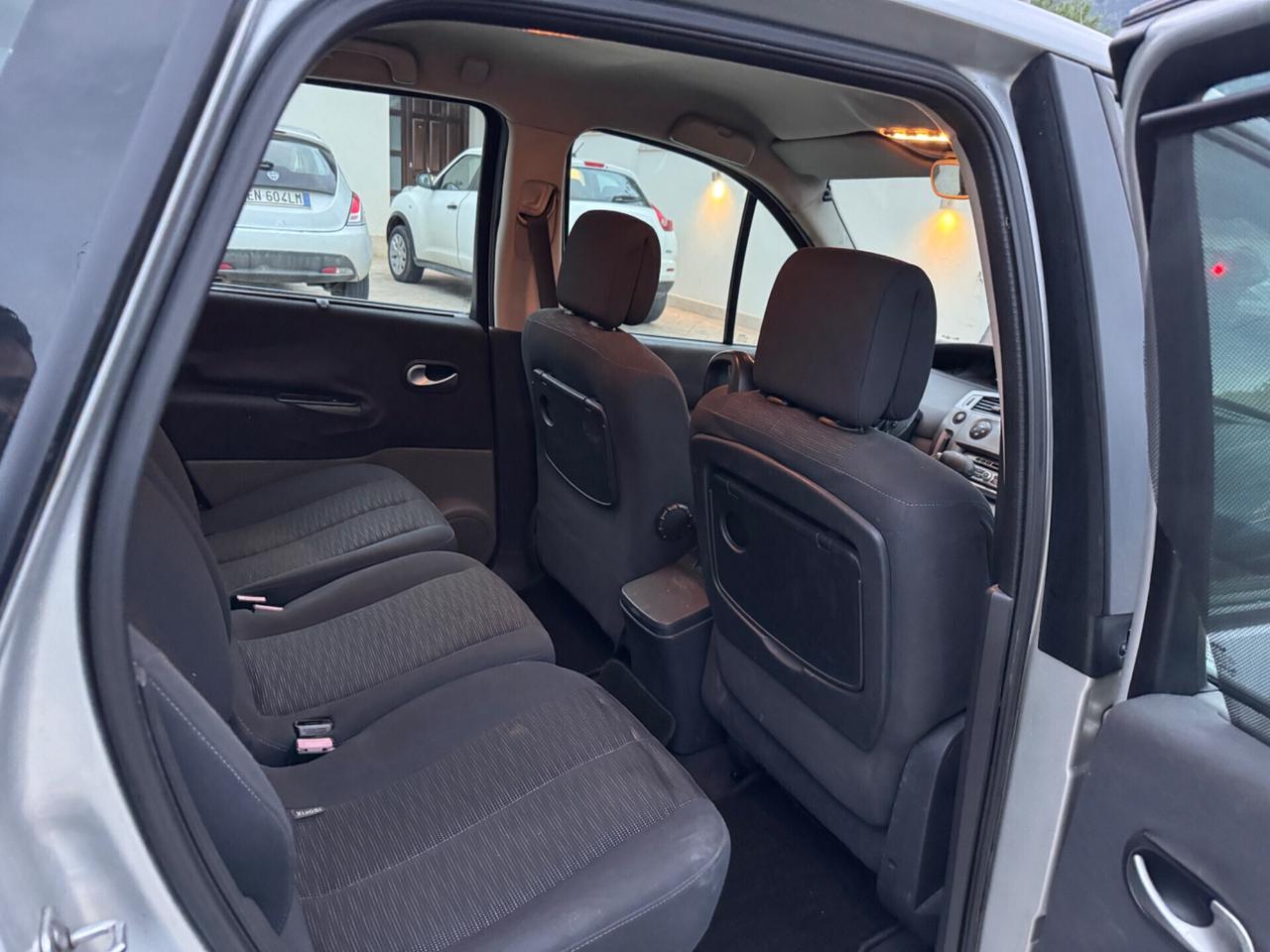 Renault Scenic Grand Scénic 1.6 16V Serie Speciale Dynamique
