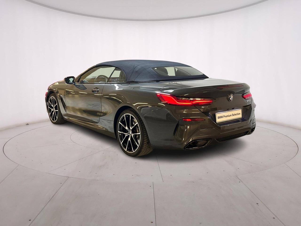 BMW Serie 8 840d xDrive Cabrio 48V MSport Pro