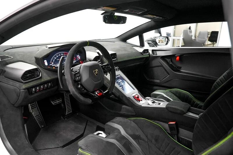 Lamborghini Huracàn STO 5.2 V10 NOLEGGIO LUNGO TERMINE - LEASING FULL INCLUSIVE