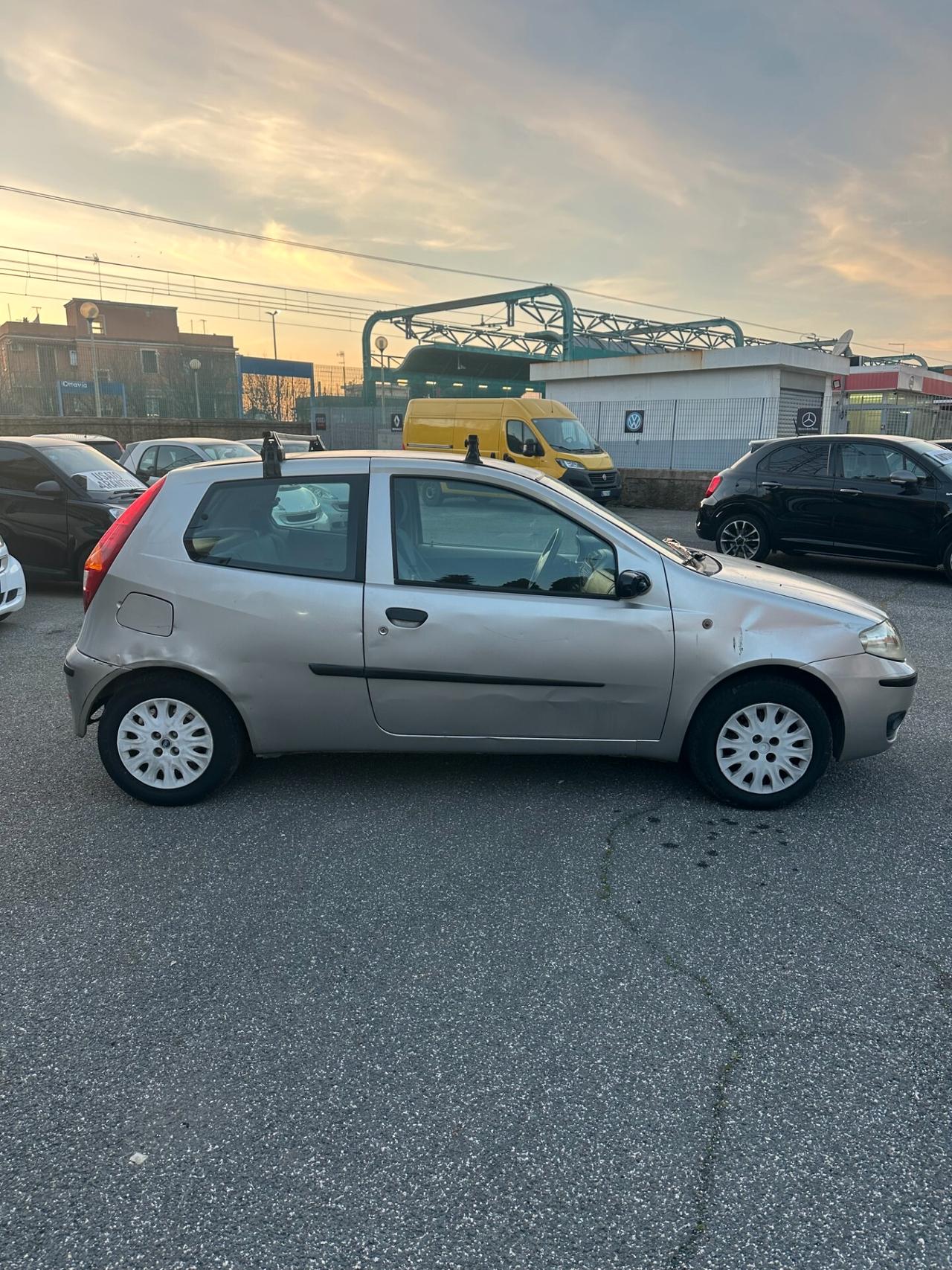 Fiat Punto UNICA (AUTOMATICA)