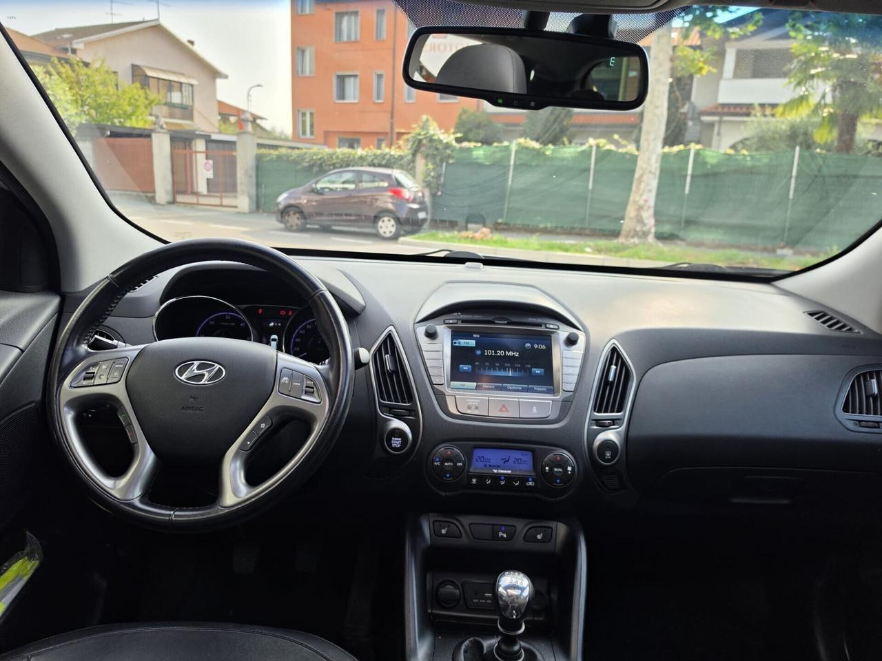 Hyundai iX35 1.7 CRDi 2WD Xpossible