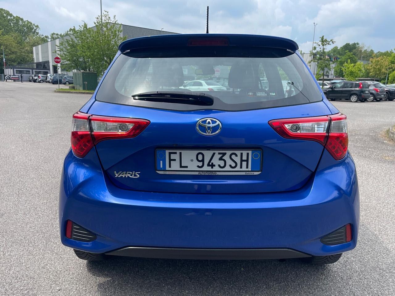 Toyota Yaris 1.0 5 porte*Neopatentati*Cerchi*