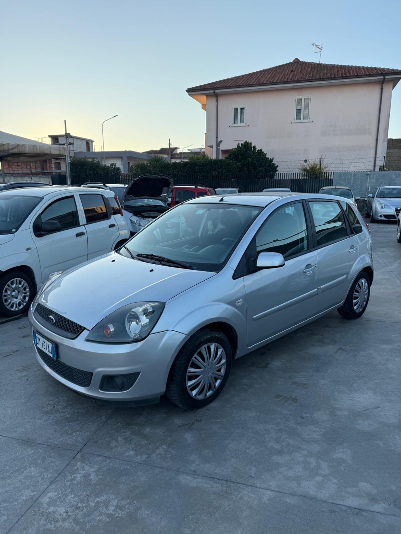 Ford Fiesta 1.4 TDCi 5p. Ghia