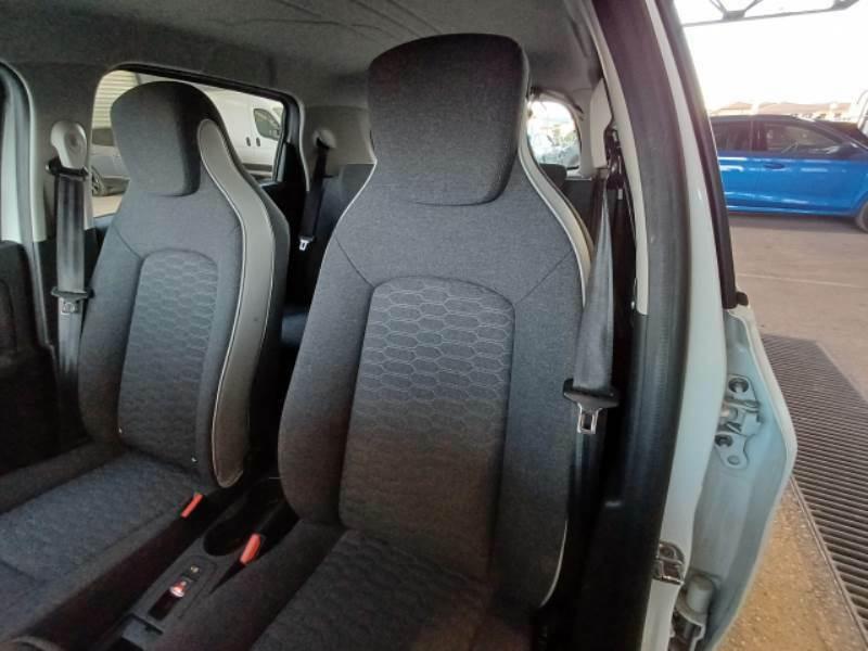 RENAULT ZOE ZEN R135 5 PORTE BERLINA