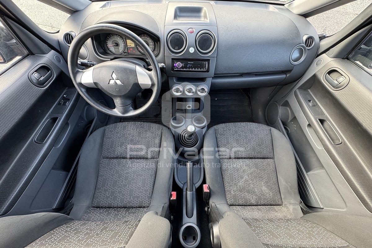 MITSUBISHI Colt 1.1 12V 5p. Invite