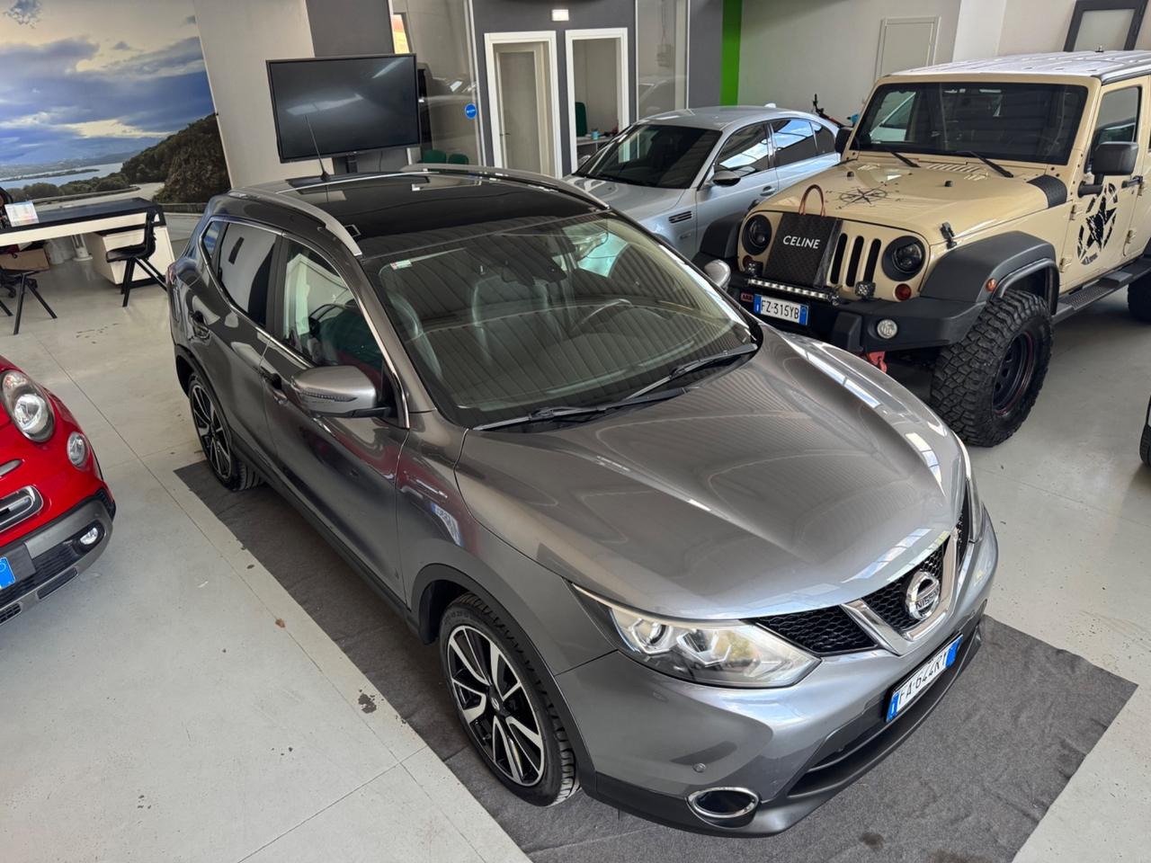 Nissan Qashqai 1.6 dCi tetto/camera