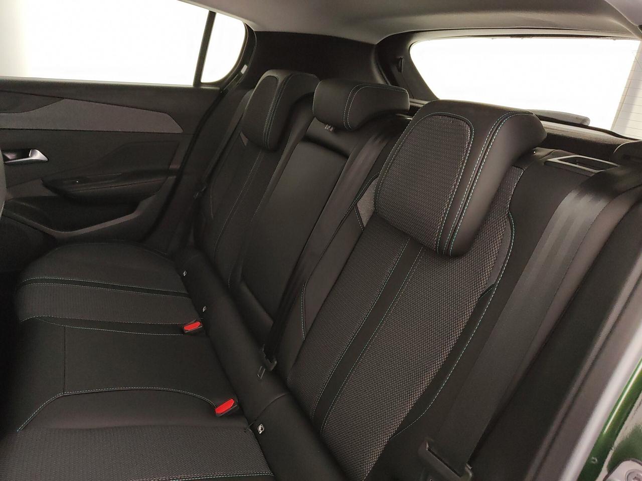 Peugeot 308 BlueHDi 130 S&S EAT8 Allure