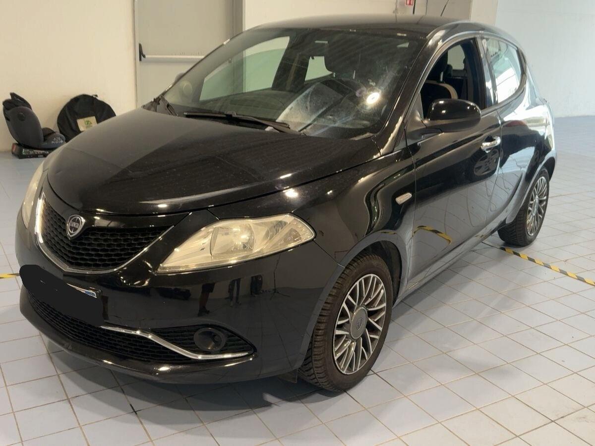 Lancia Ypsilon 1.2 69 CV 5 porte GPL Ecochic Gold