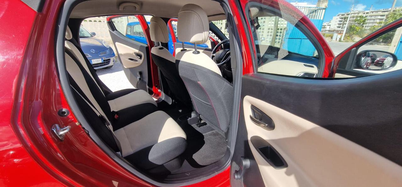 Lancia Ypsilon 0.9 TwinAir 85 CV Metano Ecochic Elefantino