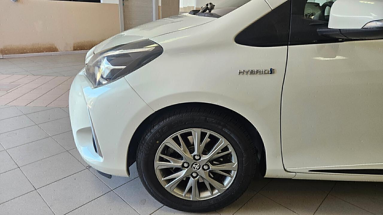 Toyota Yaris BIANCO PERLA
