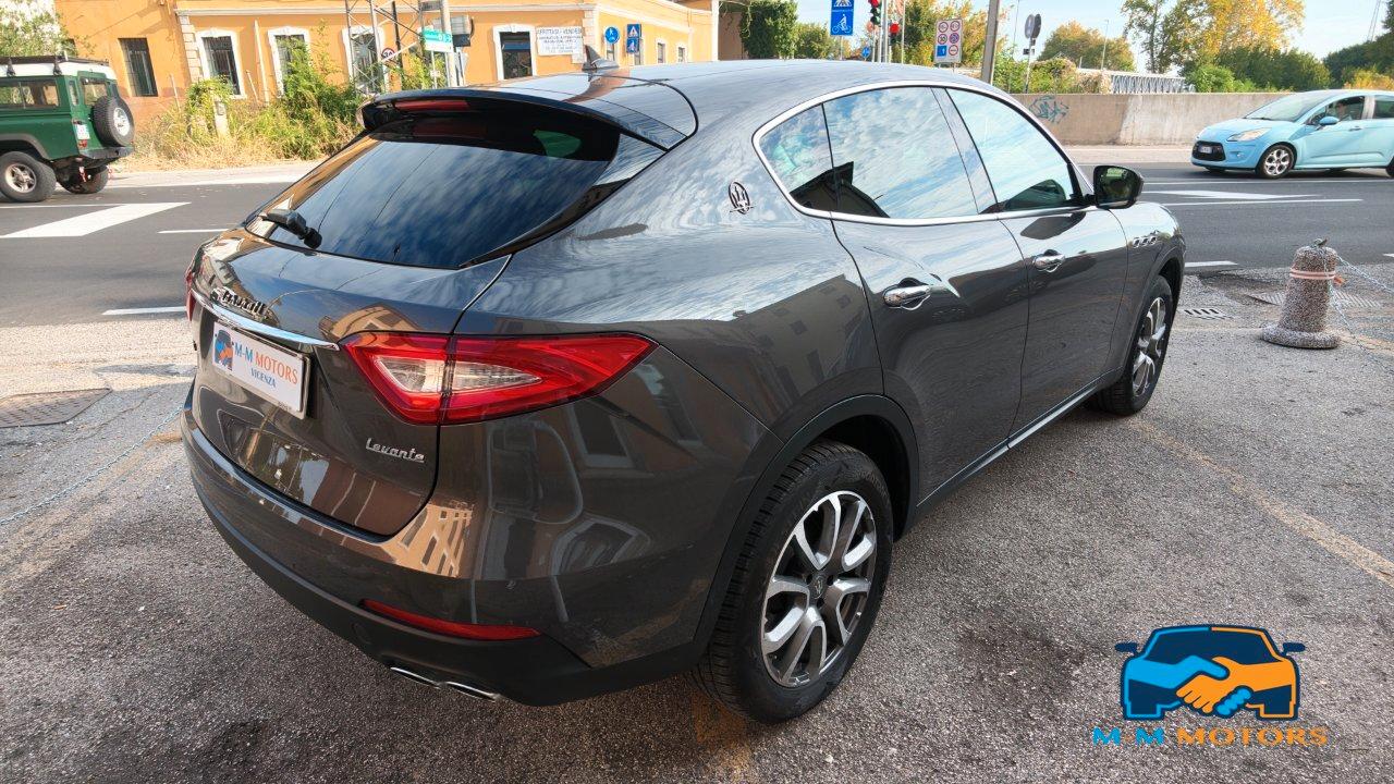 Maserati Levante 3.0 V6 Granlusso 250cv auto