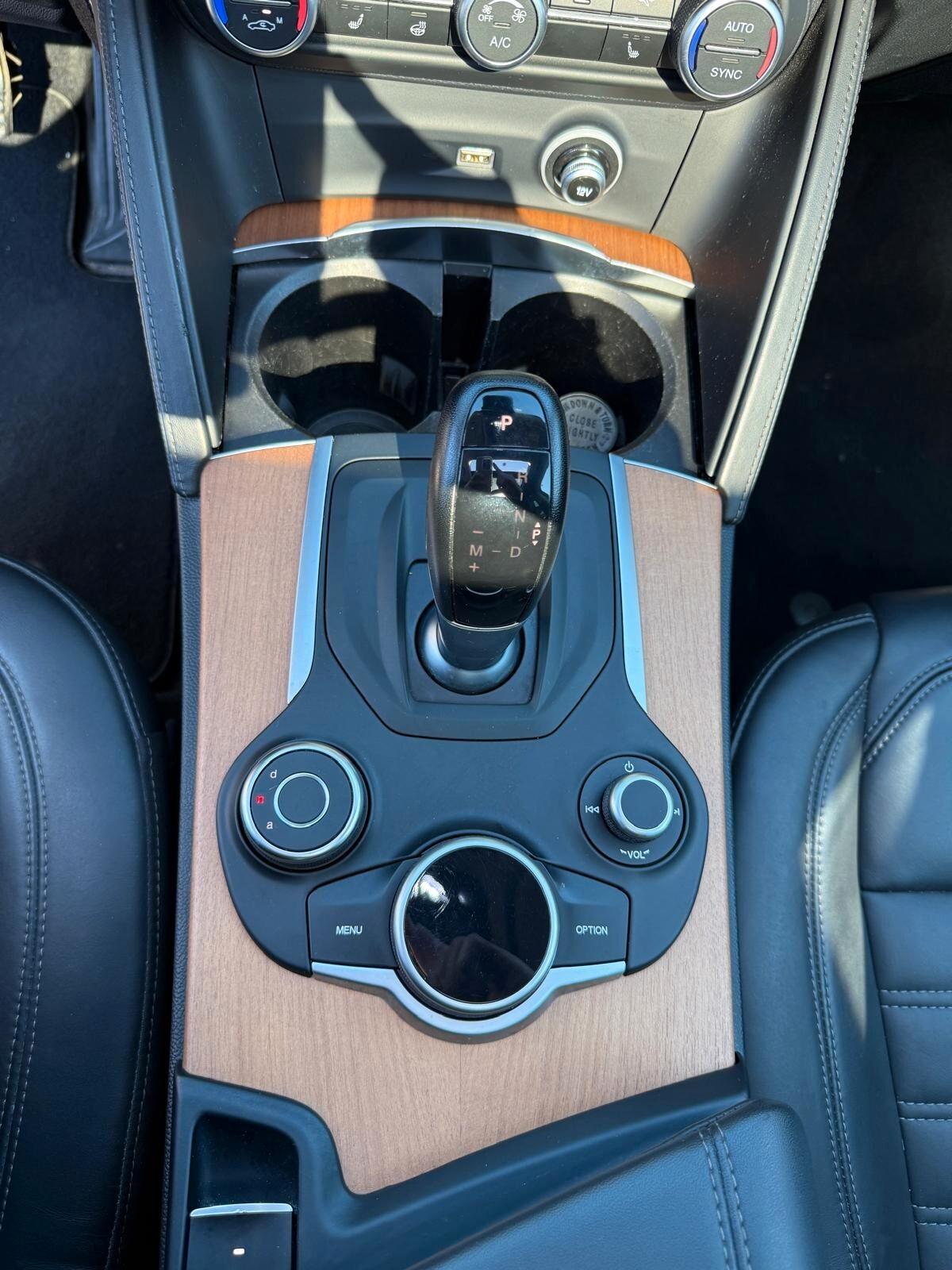 Alfa Romeo Stelvio 2.0 Turbo 200 CV AT8 Q4 Executive NESSUN VINCOLO