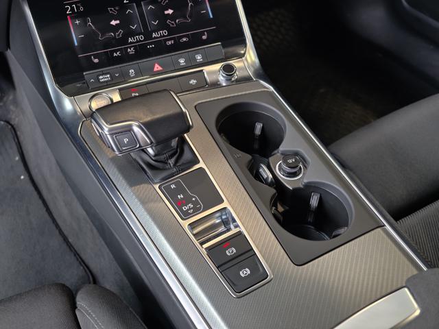 AUDI A6 Avant 40 2.0 TDI S tronic Business S