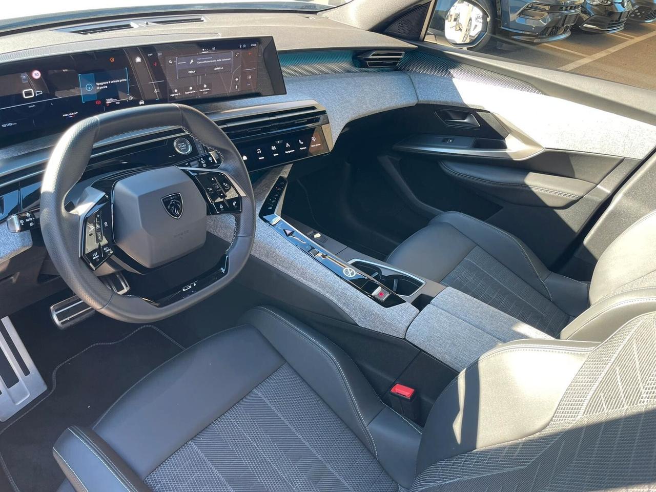 Peugeot 5008 Hybrid 145 e-DCS6 GT