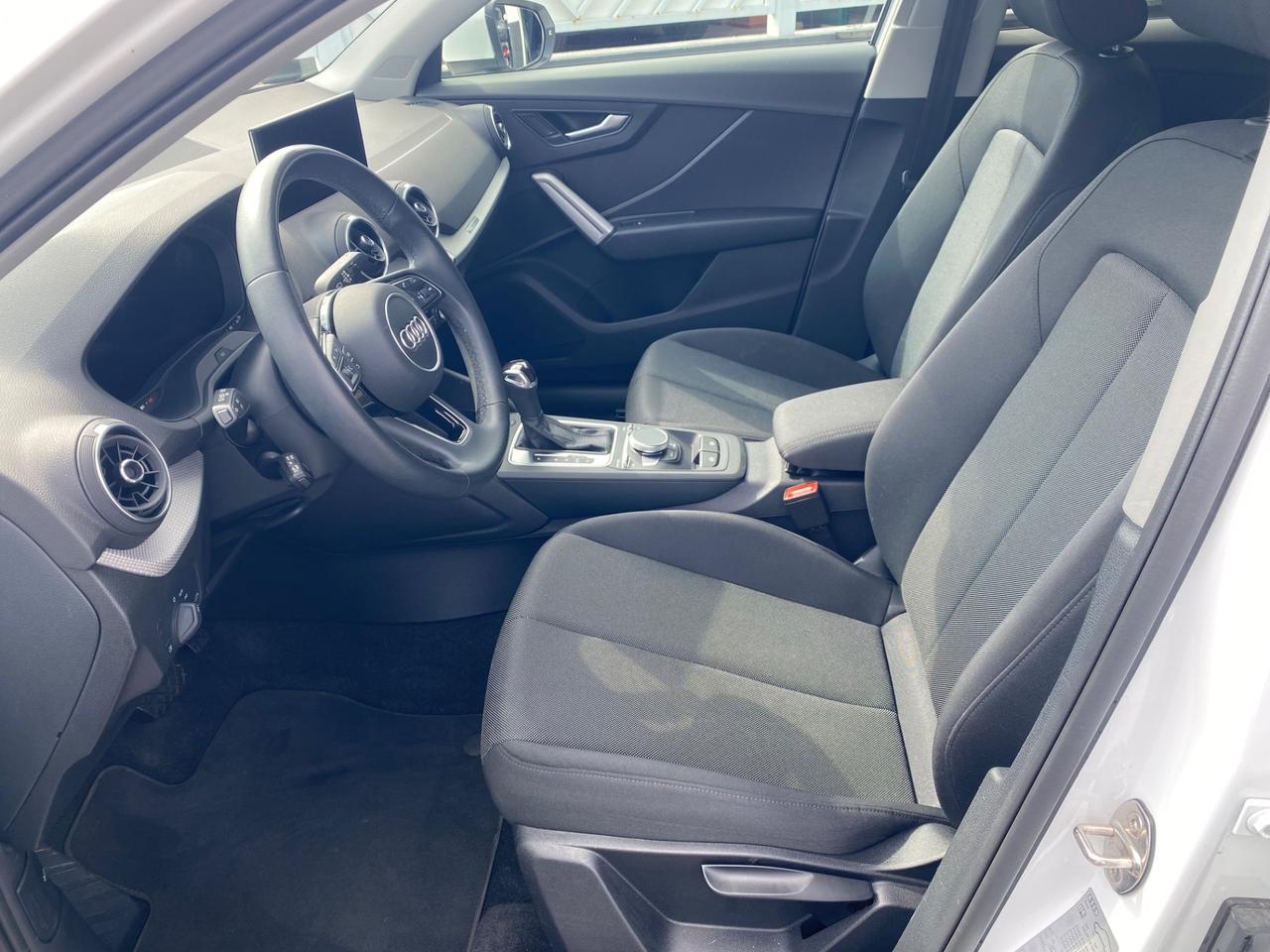 Audi Q2 35 TFSI S tronic Business