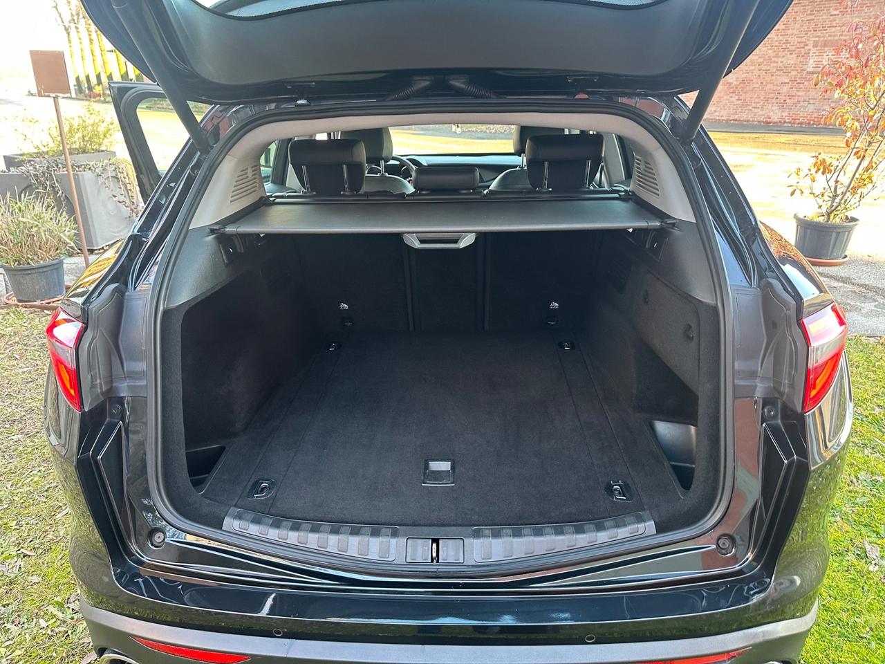 Alfa Romeo Stelvio 2.2 Turbodiesel 210 CV AT8 Q4 Executive