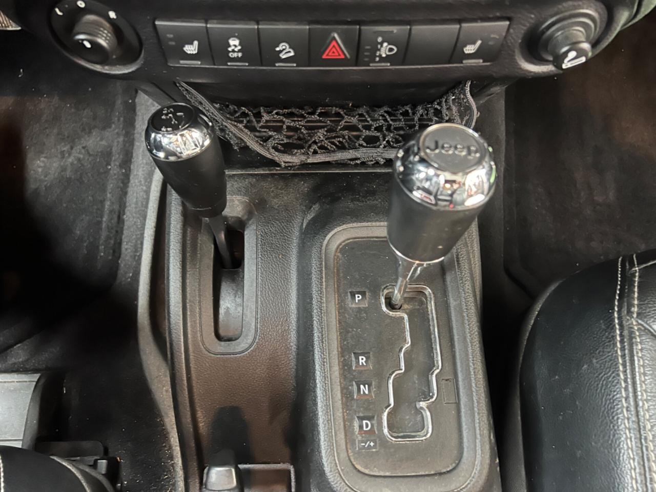 Jeep Wrangler 2.8 CRD DPF Rubicon Auto GANCIO TRAINO