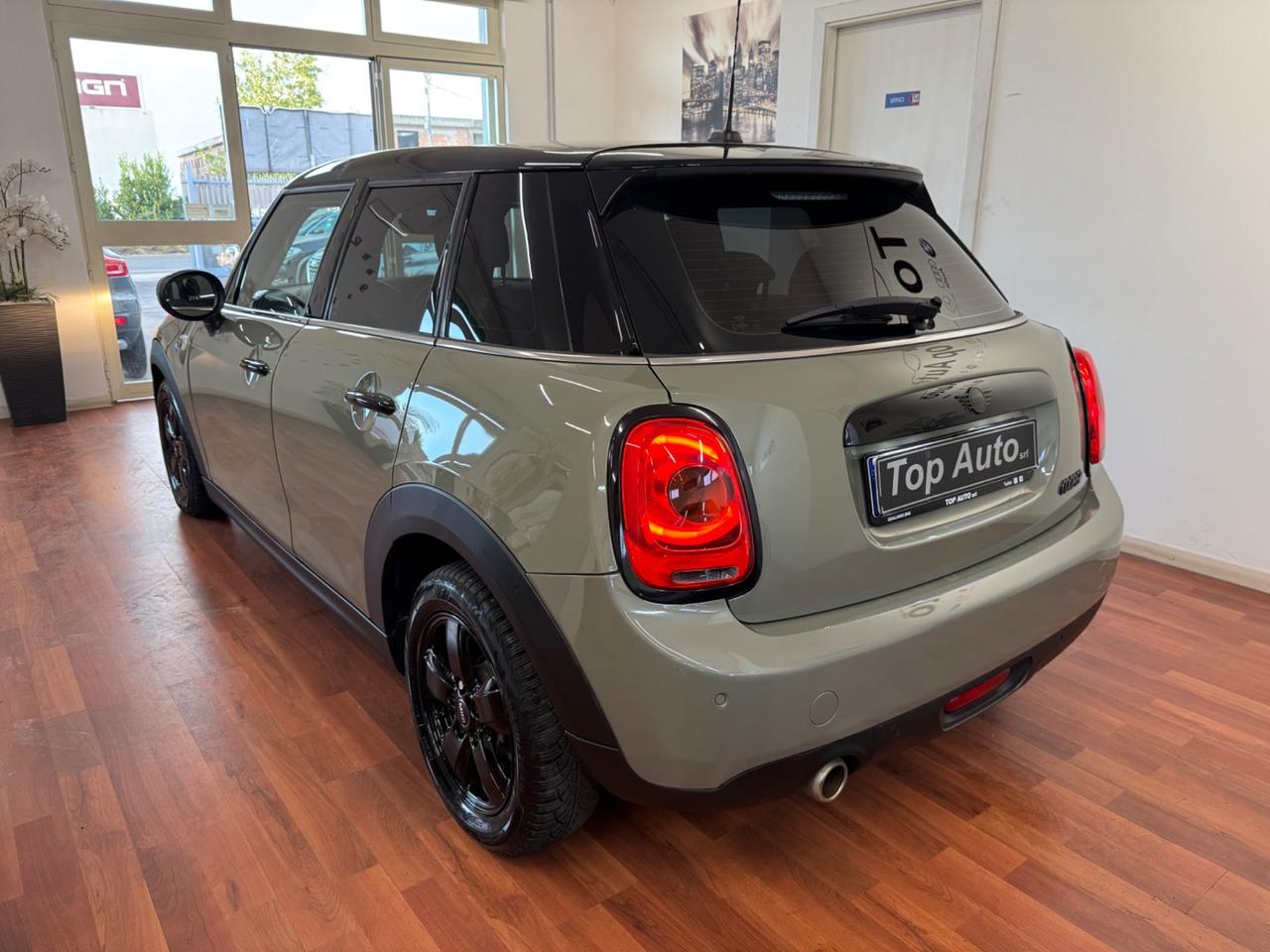 MINI 1.5 COOPER AUT. BUSINESS 5p. - MY20