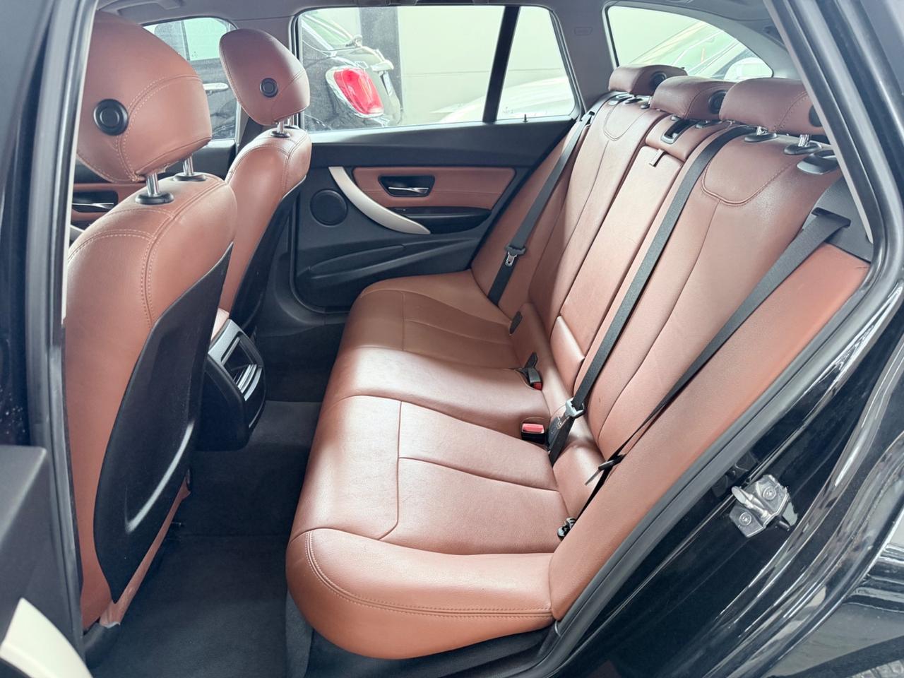 BMW318d AUTOMATICA Touring Luxury NEOPATENTATI EUR6