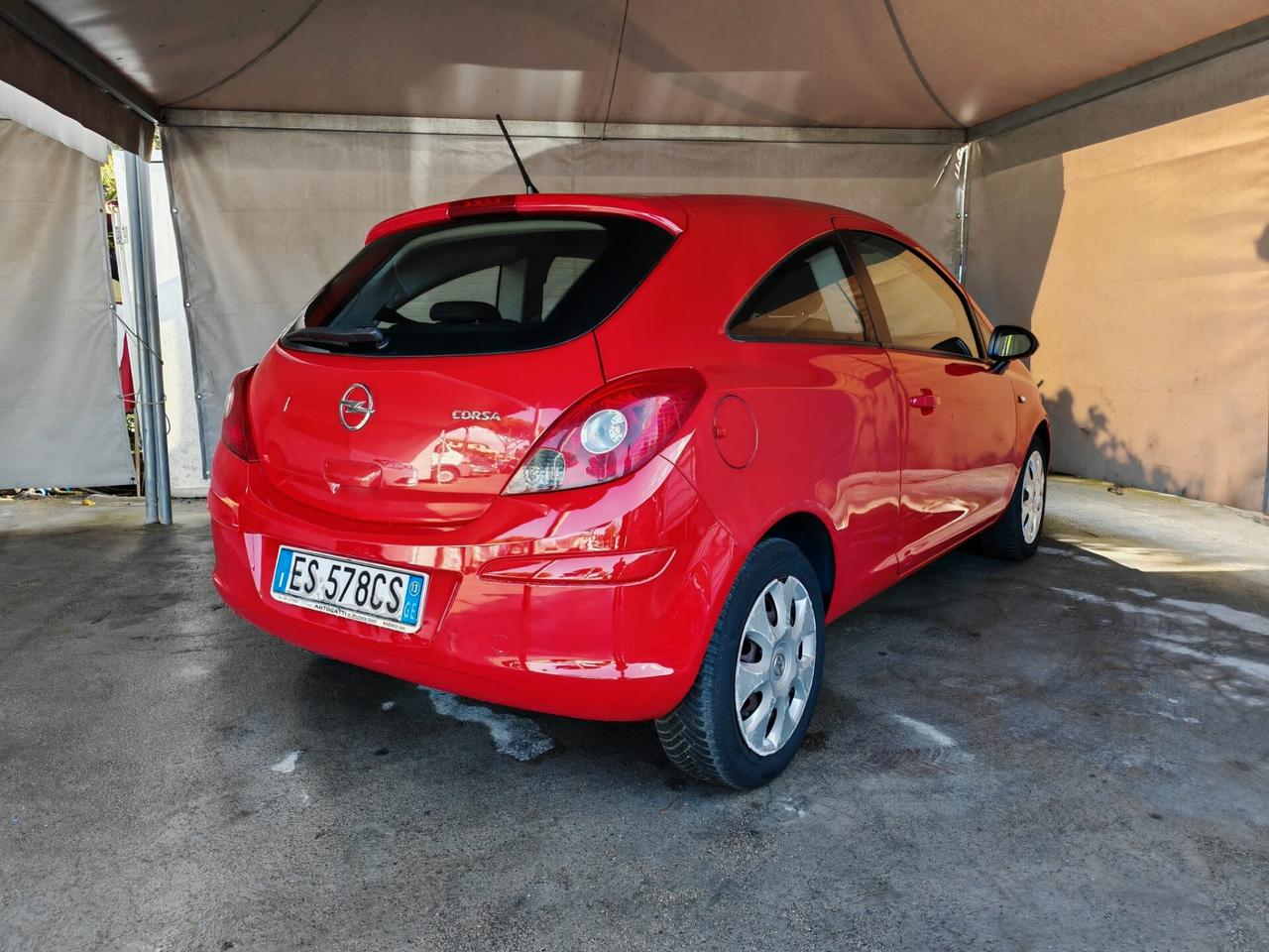 Opel Corsa 1.2 85CV 3 porte GPL-TECH b-color
