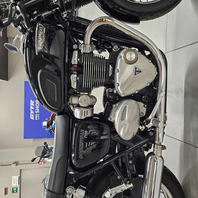 Triumph Bonneville T120 - 2016