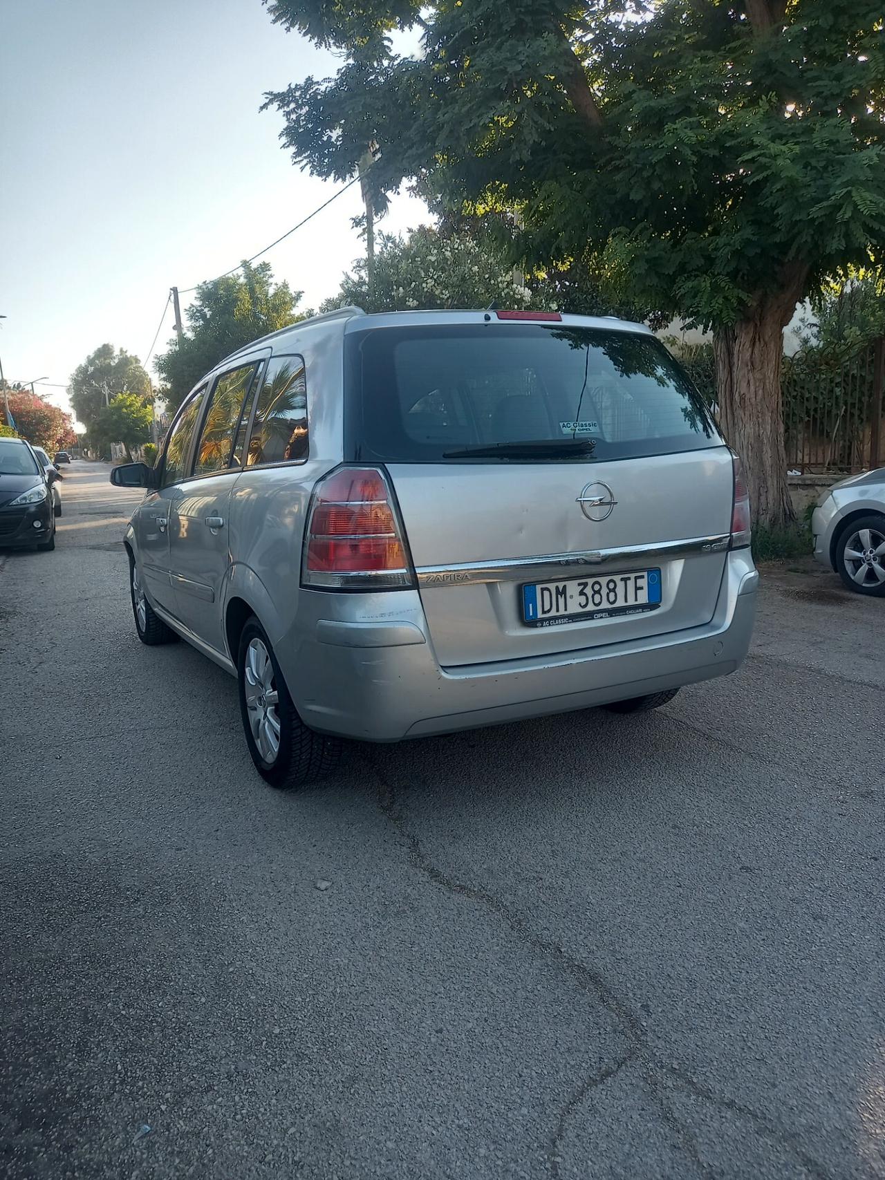 Opel Zafira 1.9 CDTI 120CV Cosmo 7 POSTI