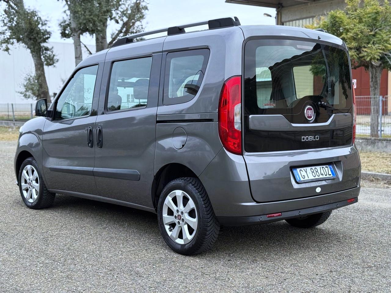 FIAT DOBLO 1.6 MJT XL PEDANA PER DISABILI