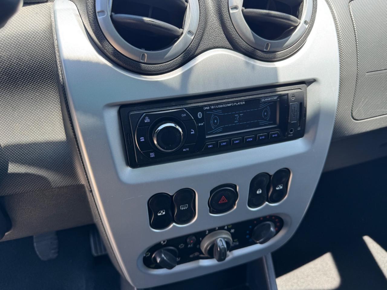 Dacia Sandero 1.4 8V GPL Lauréate