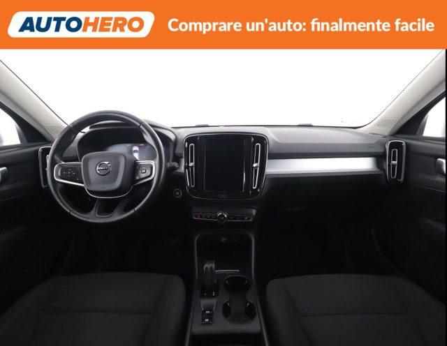 VOLVO XC40 D3 AWD Momentum Pro