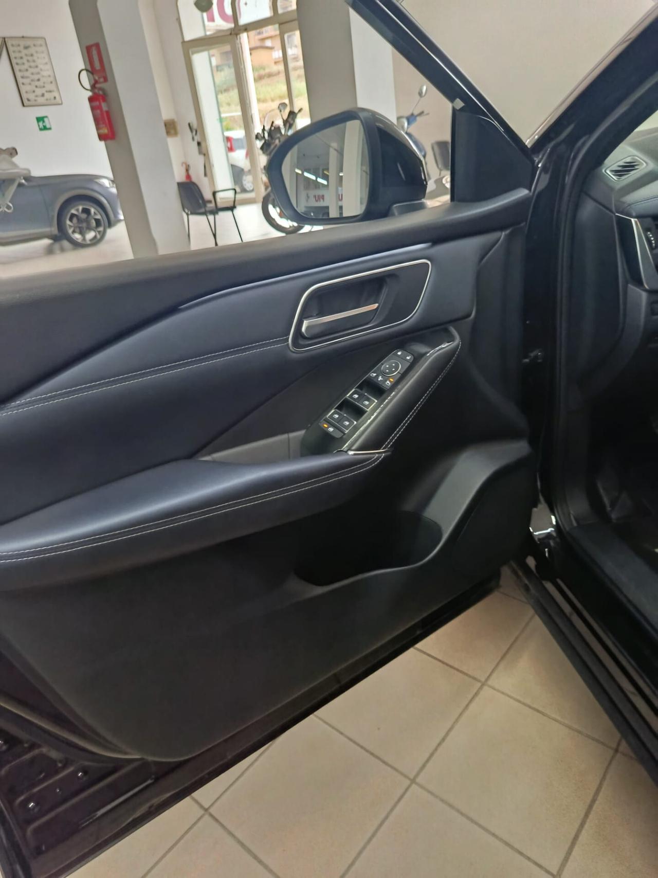 Nissan Qashqai MHEV 140 CV Tekna