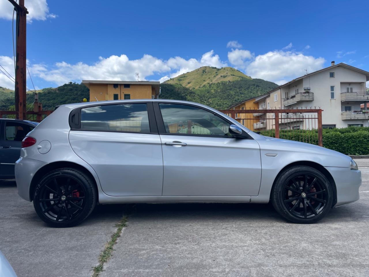 Alfa Romeo 147 1.9 JTD (120) 5p Black Line unico proprietario