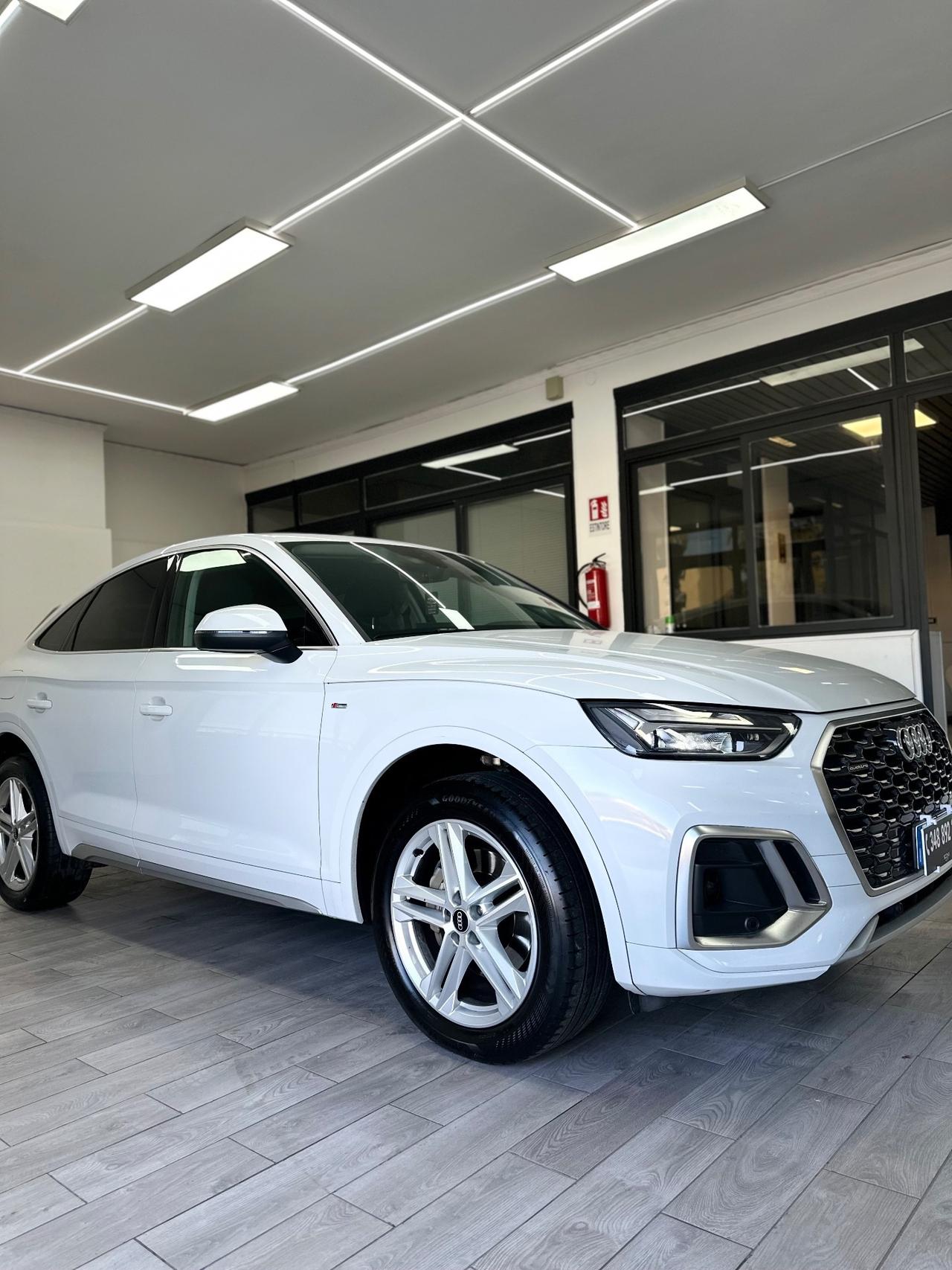 Audi Q5 S-Line Sportback 40TDI