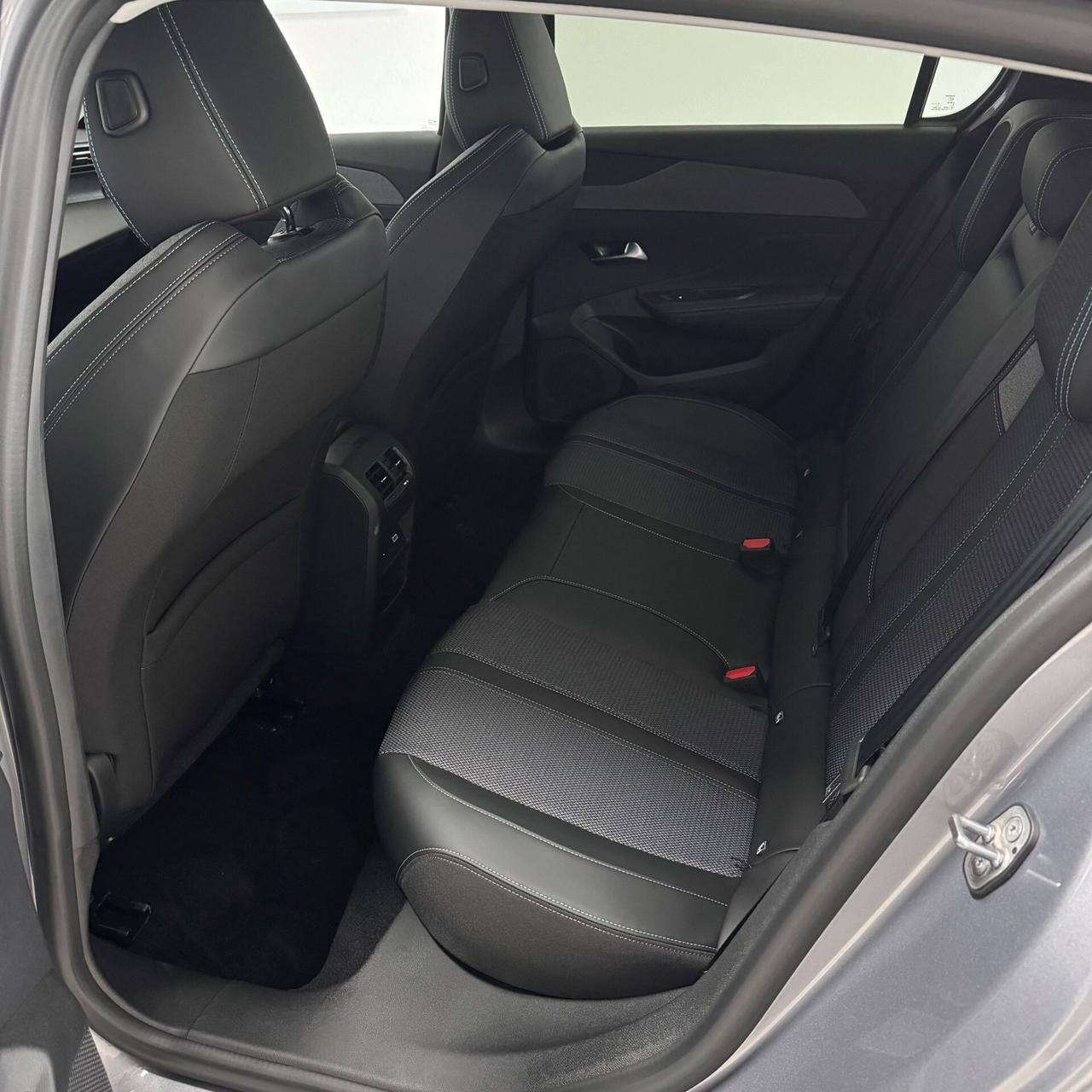 Peugeot 308 1.5 BlueHDi 130CV EAT8 Allure
